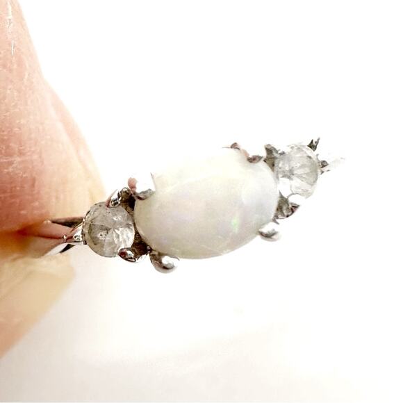 Avon Sterling Silver Opal Stacking Ring Size 5 Vintage Retro Casual Preppy - Picture 2 of 11